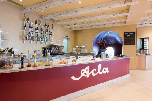 Schweizerhof Swiss Quality Hotel image 10