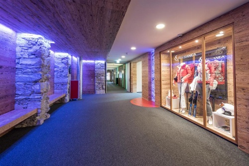 Schweizerhof Swiss Quality Hotel image 12