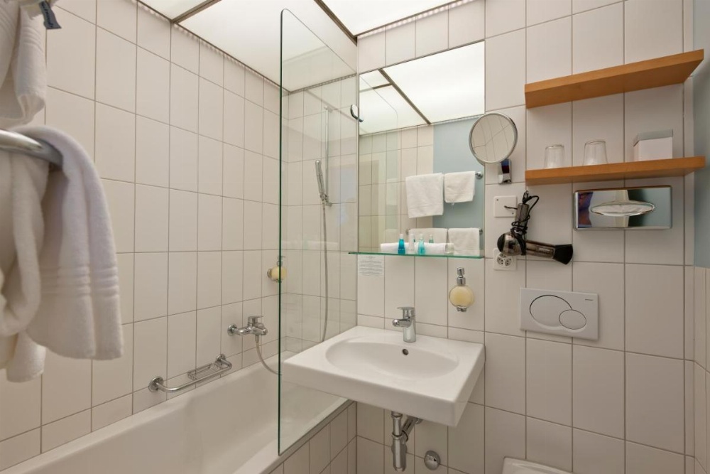 Schweizerhof Swiss Quality Hotel Image 23