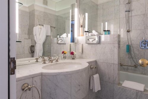 Schweizerhof Swiss Quality Hotel image 27