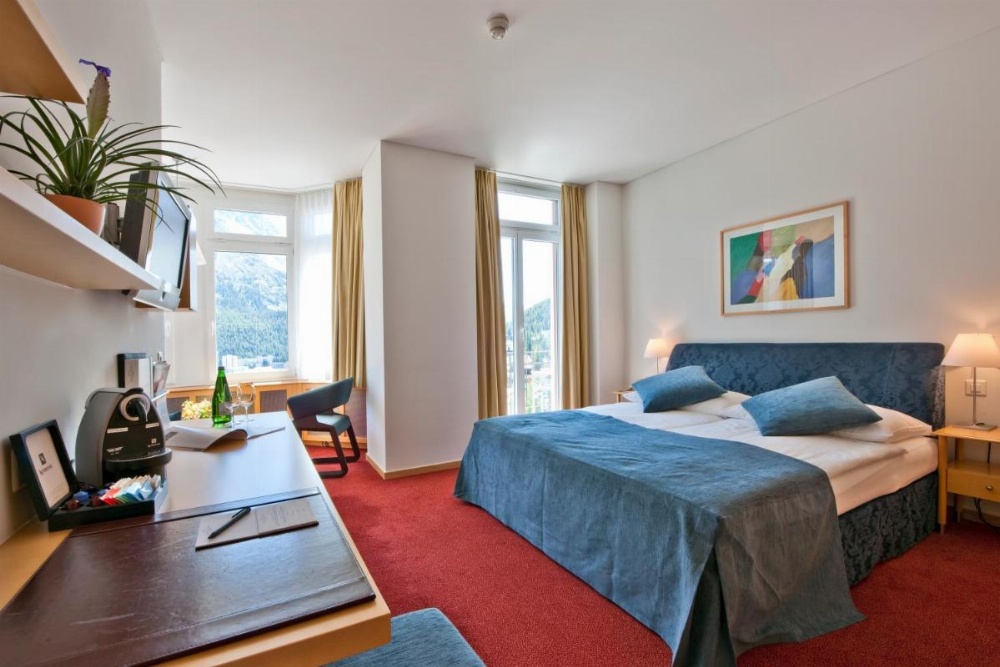 Junior Suite with Lake View